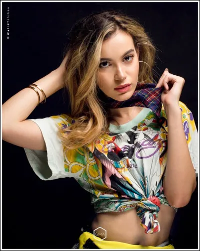 Quel est le nom de ce mannequin ?