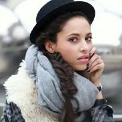 Quel est le nom de ce mannequin ?