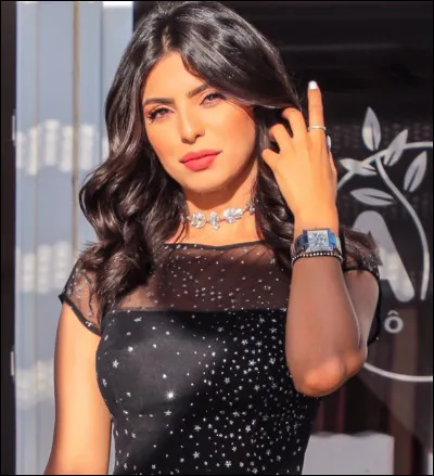 Quel est le nom de ce mannequin ?