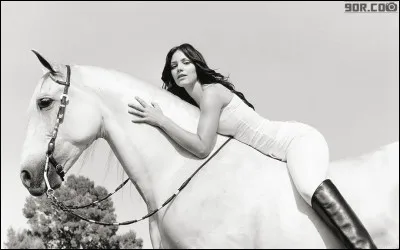 Quel est le nom de ce mannequin ?