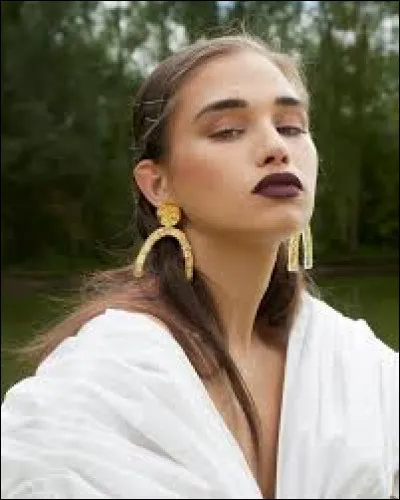 Quel est le nom de ce mannequin ?