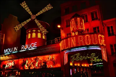 ''Moulin Rouge'' est un film musical américano-australien réalisé par Baz Luhrmann, sorti en 2001, mais c'est aussi le nom d'un cabaret parisien Où est-il situé ?
