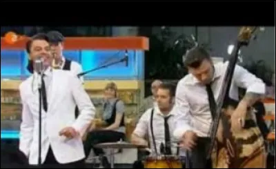 The Drapers sort un titre délirant : ''Yakety Yak''. Sur quelle image voit-on un yak ?