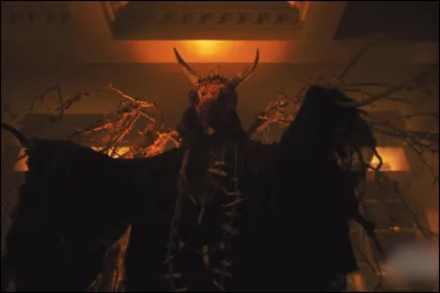 Qui se cachait derrière le masque du Roi des Gargouilles ?