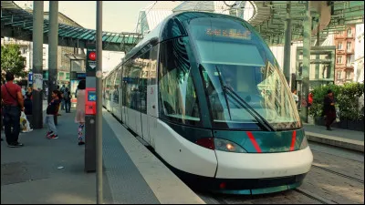 Ce joli tramway a découvert le jour en 1994. Mais dans quelle ville ?