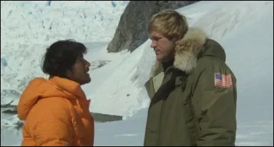 Dans le film « Virus » réalisé par Kinji Fukasaku en 1980, quelle est l'origine de ce virus dévastateur ?