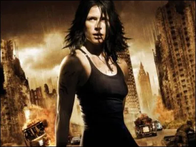 Dans quel film, l'Écosse est-elle isolée du reste du monde par la reconstruction du « Mur d'Hadrien » afin de pallier la propagation d'un virus mortel ?