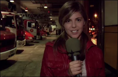 Quel est ce film où la journaliste Angéla découvre que la folie meurtrière des habitants d'un immeuble est la conséquence d'un virus que tentait d'isoler un prêtre ?