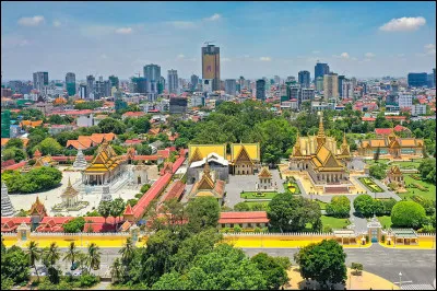 Indépendance - Le Cambodge devint indépendant en :