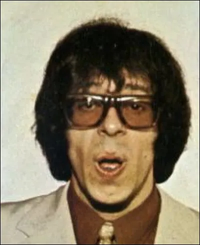 1971 > Patrick [nom ?] a réussit à faire rimer "J'ai bien mangé, j'ai bien bu..." avec [quoi ?]. Mais qui a osé pondre un truc pareil ?