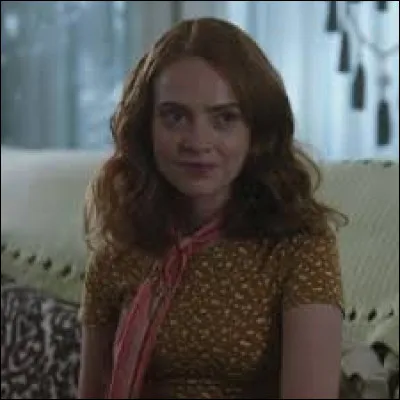 Quel est le code qu'Evelyn a donné à Betty pour qu'elle fasse du mal aux personnes qu'elle aime ?