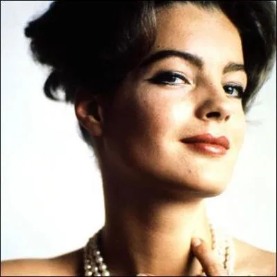 Romy Schneider fut l'inoubliable Sissi, marque  jamais de ce rle d'impratrice romantique. Elle a aussi entam une seconde carrire avec des rles plus sombres et complexes. Elle n'est pas dans :