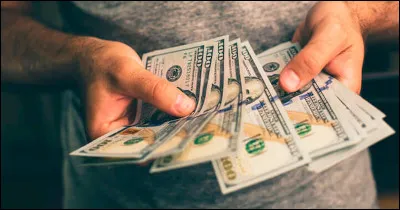 Comment s'appelle la monnaie qui permet de voter lors du concours et qui est obtenue au bar, avec votre consommation ?