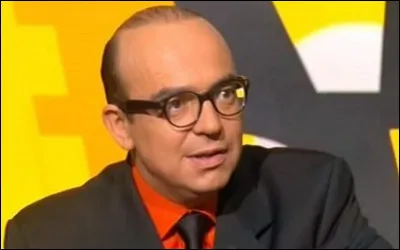 Sur quelle chaine Karl Zéro a-t-il présenté l'émission ''Le Vrai Journal'' ?