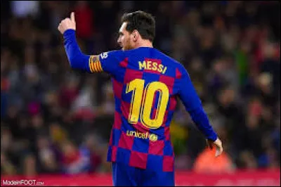 Il a trois garçons.