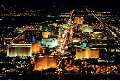 Quelle est cette ville fondée en 1905 dans l'État du Nevada au milieu du désert des Mojaves, paradis du jeu et du sexe ?