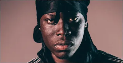 Quel est le nom du premier single de S. Pri Noir issu de "Masque Blanc" en 2018 ?