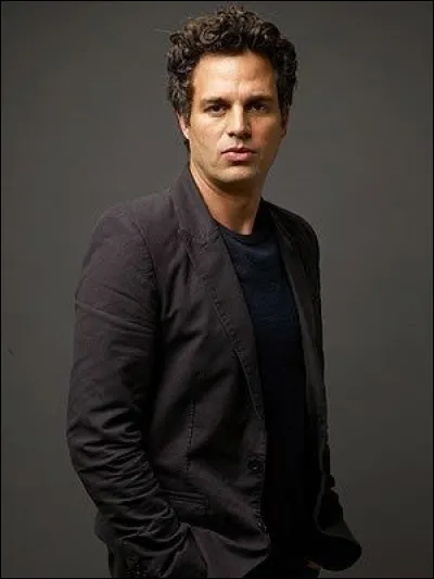 Bruce Banner (Hulk) est un :