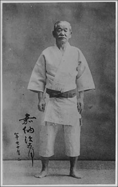 Quel professeur des écoles japonais a fondé le judo en 1882 ?