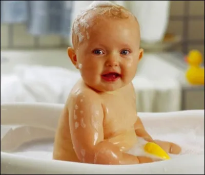 Il faut laver b&eacute;b&eacute;...