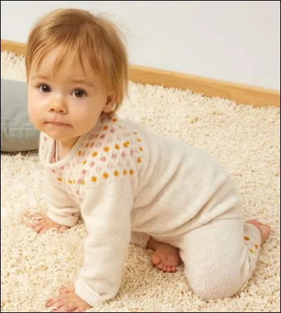 Combien p&egrave;se un b&eacute;b&eacute; &agrave; l'&acirc;ge de 1 mois ?