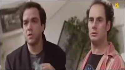 Complétez cette réplique entre le trio et l'huissier : 

L'huissier : Oui eh ben pas à moi alors je vais vous dire à chaque insulte vous serez gratifié d'une amende de 500 francs.
Pascal : Attendez, sinon, il y a le téléviseur là
Didier : Et s'il vous plaît, ... c'est combien  ?
Pascal : C'est un Thomson, il est bien, il est tout neuf.