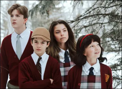 [Livre 5]
Comment s'appelle le cousin des Pevensie ?