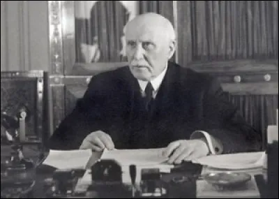 A quoi appelle Pétain le 17 juin ?