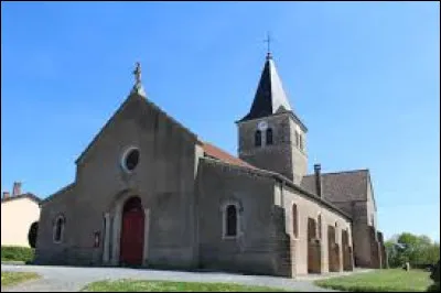Nous sommes en Auvergne-Rhône-Alpes devant l'église Saint-Pierre d'Arbigny. Commune de la Bresse, sur la rive gauche de la Saône, elle se situe dans le département ...