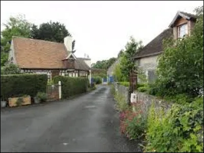 Nous sommes dans les Pays-de-la-Loire, rue de la Maréchalerie à Louvigny. Nous nous trouvons dans le département ...