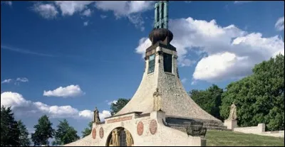 Dans quel pays se trouve la célèbre ville d'Austerlitz ?