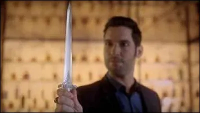 Comment s'appelle la lame qui peut tuer les êtres célestes ?