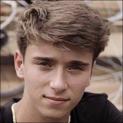 Comment s'appelle ce tiktokeur ?