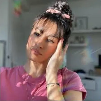 Comment s'appelle cette tiktokeuse ?