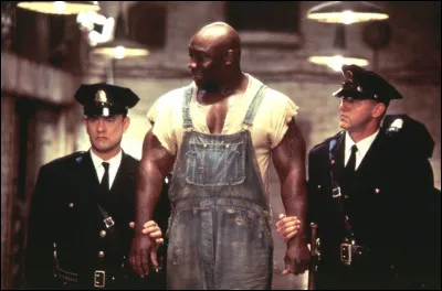 "La ligne verte" est un film réalisé par Franck Darabont. Il s'agit de l'adaptation du roman d'un écrivain amateur de sensations fortes dont beaucoup d'ouvrages ont été transposés sur grand écran. Quel est cet écrivain ?
Indices : "Carrie, "Shining", "Misery".