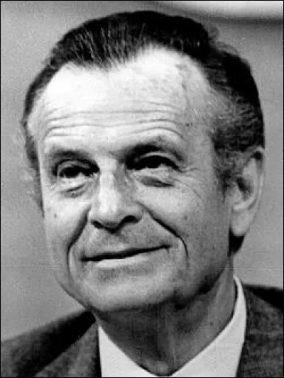 Cet homme politique, qui a incarné le centre-droit dans les années 60 et 70 a été maire de Rouen de 1968 à sa mort, c'est ... Lecanuet.