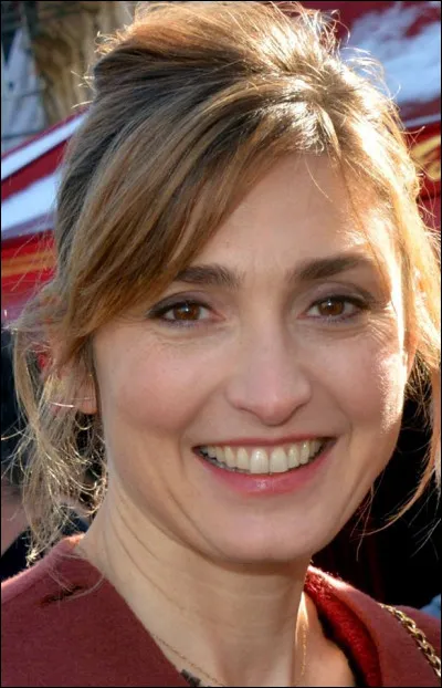 Cette actrice, qui a joué dans "Sélect Hôtel", "Camping à la ferme", "Mon meilleur ami", "Quai d'Orsay", c'est ... Gayet.