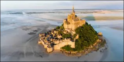 Une des merveilles de la France est le Mont-Saint-Michel. Où se trouve-t-il ?