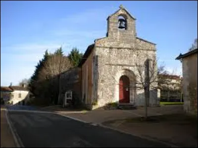 Petit tour en Nouvelle-Aquitaine à La Chapelle-Montmoreau. Petit village de 68 habitants, dans le parc naturel régional Périgord-Limousin, il se situe dans le département ...