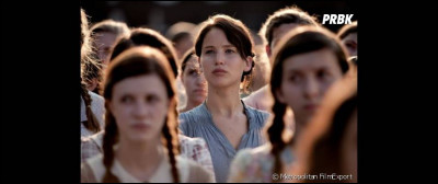 Hunger Games 1 : Lors de la moisson de quelle couleur est la robe de Prime ?
