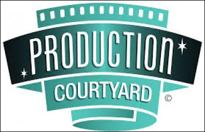 Dans Production Courtyard (dans le Walt Disney Studios), combien y a-t-il de scène(s) ?
