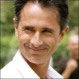 Thierry Lhermitte est le sducteur plein d'humour de la bande des 'Bronzs'. Dans lequel de ces films n'a-t-il jamais jou ?
