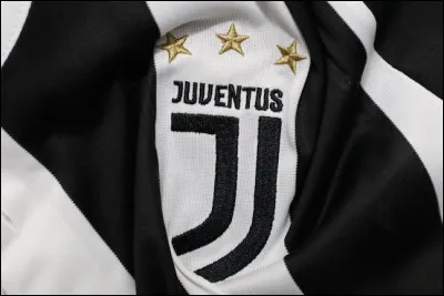 Qui a entraîné la Juventus de 2001 à 2004 ?