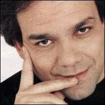 Didier Bourdon a connu autant de succs dans sa carrire d'acteur indpendante que ses deux compres des 'Inconnus'. Dans quel film ne l'a-t-on pas aperu ?