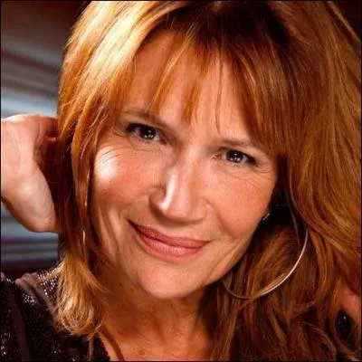 La silhouette pulpeuse de Clmentine Clari l'amne souvent  incarner des rles sensuels et lgers. Dans quel film ne l'a-t-on jamais aperue ?