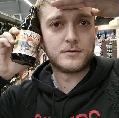 Sur combien de morceau(x) figure VALD, dans le projet 93 Empire ?