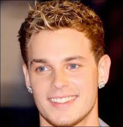 Qui est ce chanteur ?