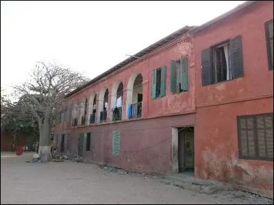 Faudrait-il envoyer les enfants à l'école ?