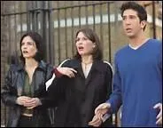 Quel pr�nom Ross a-t-il prononc� lors de son mariage avec Emily ?