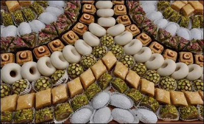 Cliquer sur les loukoums, pâtisseries orientales.